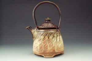 Golden Raindrop Tea Pot