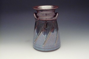Blue and Plum Vase ////